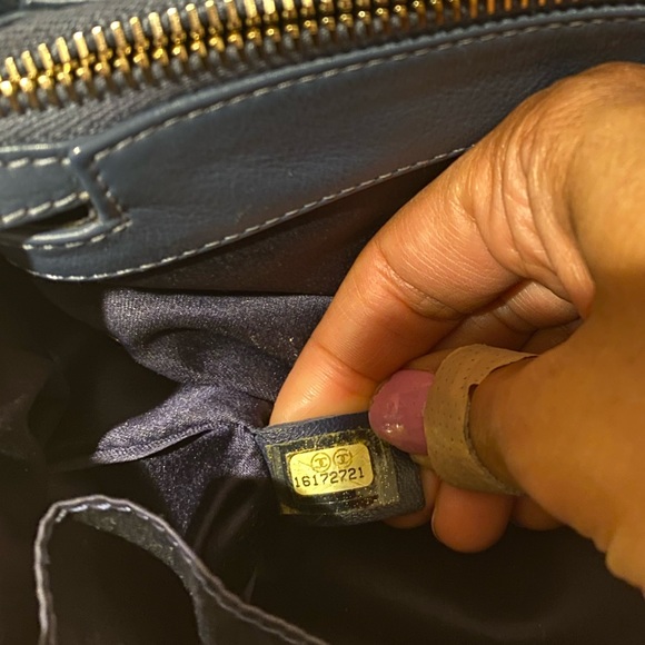 Like new! Vintage Chanel Navy chevron - Picture 12 of 16